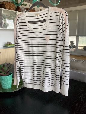 Striped Scoopneck Sweater with Pink Heart Accent - White & Pink